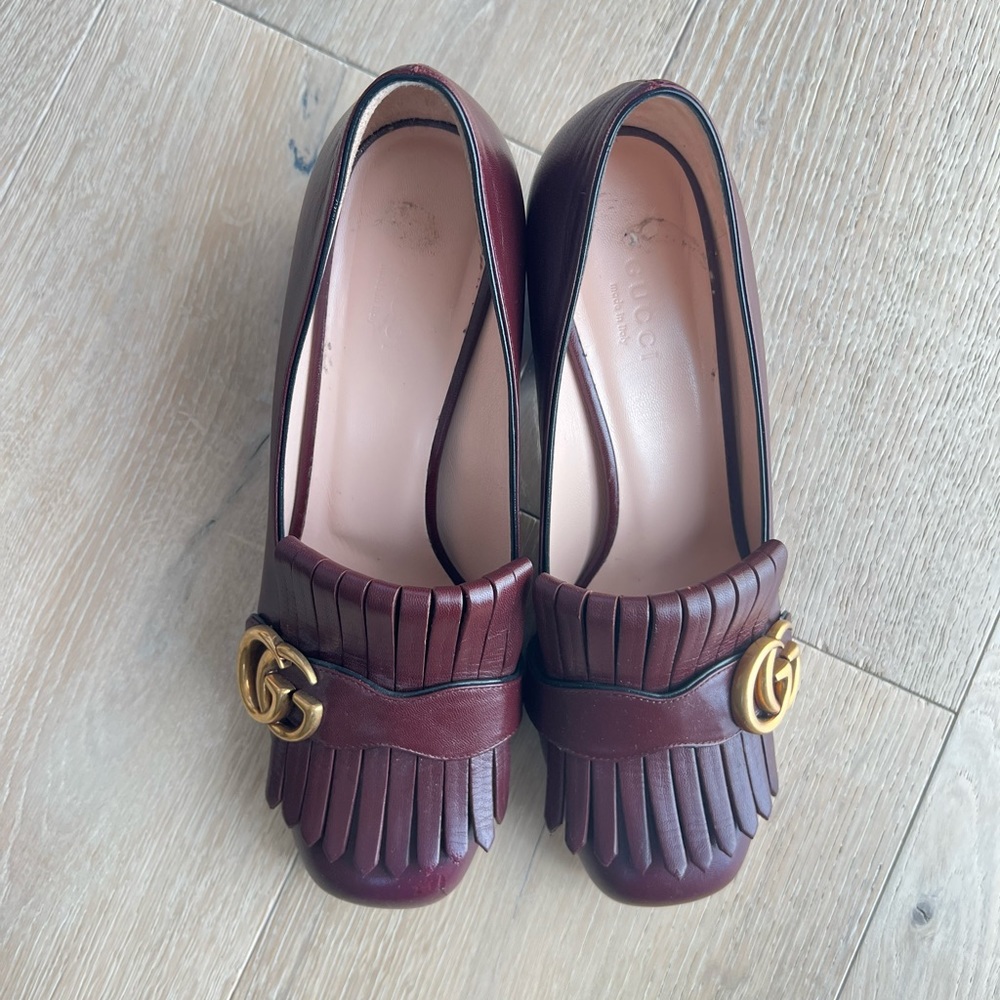 Gucci Burgundi Marmont Fringes Mid High Heel
Loafers Pumps size 37,5